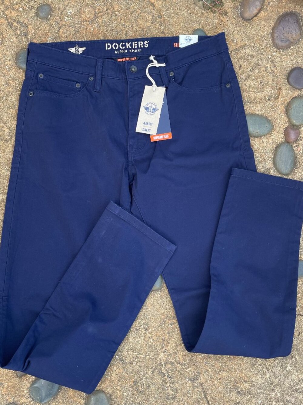 Dockers Slim Fit Supreme Flex Alpha Khaki 32 x 32